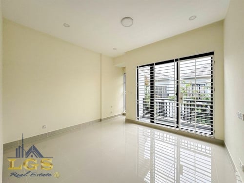 វីឡាកូនកាត់ LV សម្រាប់ជួល | Link House LV For Rent