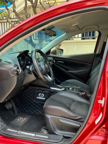 មហាសែនថ្មី MAZDA2 2018 ម្ចាស់ដេីមទីមួយ