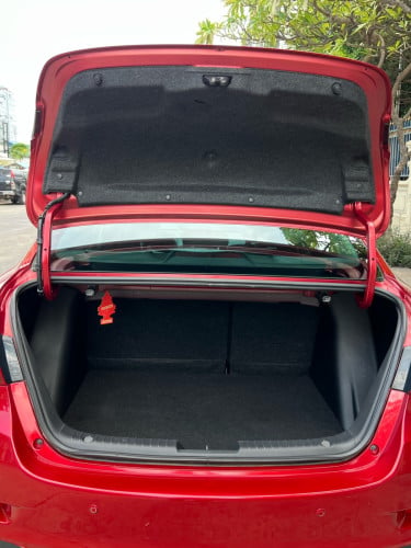 មហាសែនថ្មី MAZDA2 2018 ម្ចាស់ដេីមទីមួយ