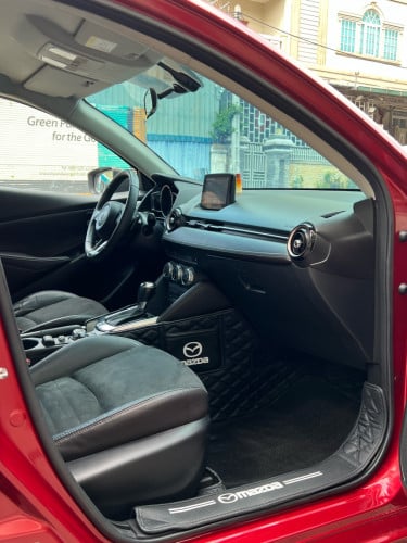 មហាសែនថ្មី MAZDA2 2018 ម្ចាស់ដេីមទីមួយ