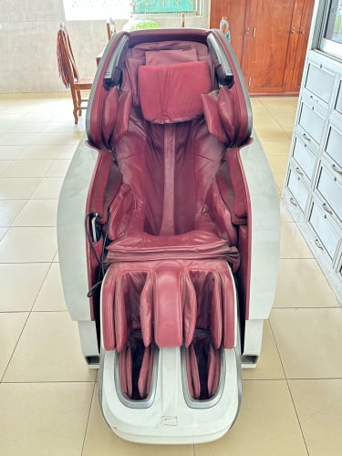 កៅអីម៉ាស្សា OKIA eMonarch LX 4D