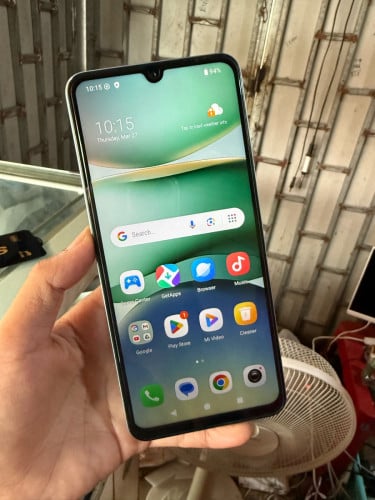 លក់Redmi A5 សាណុំស្អាត