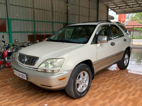 ឡានលក់ RX300 2000 Pong2 ម្ចាស់ដើមទី១
