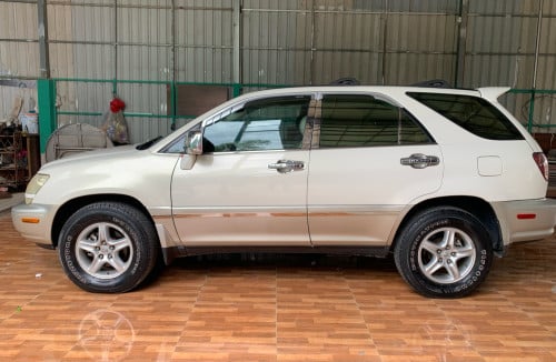 ឡានលក់ RX300 2000 Pong2 ម្ចាស់ដើមទី១