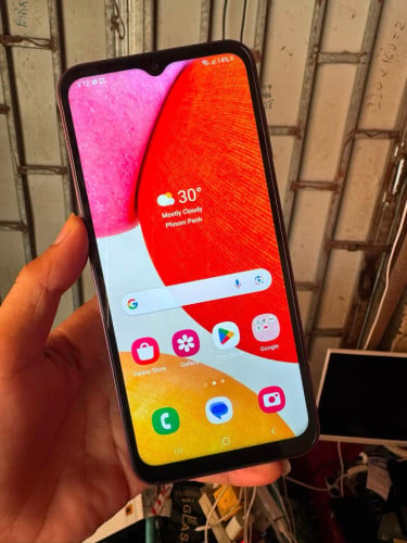 លក់Samsung A14 សាណុំស្អាត
