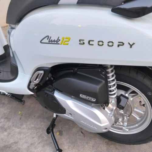 ម៉ូតូ scoopy 023 ក្រុមហ៊ុនឈ្មោះម្ចាស់ដើមលក់តម្លៃ 1990 ដុល្លារ។