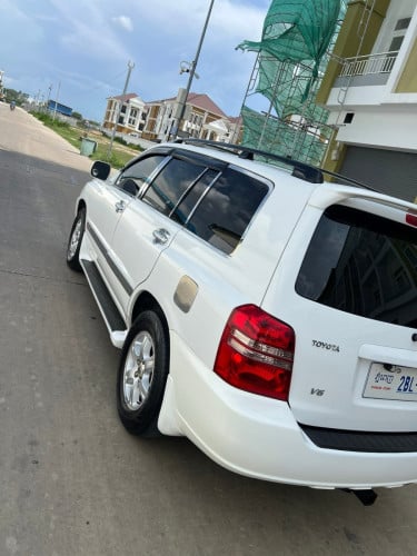 ឡានលក់ប្រញ៉ាប់លុយ TOYOTA Highlander 03 ប៉ុង1V6 ឡានសុីន1ជុំ