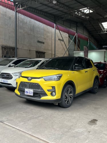 មហាសែនថ្មីតំលៃល្អ Toyota RAIZE 2023 ម្ចាស់ដេីម