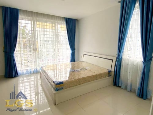 វីឡាភ្លោះ​ សម្រាប់ជួល |Twin Villa For Rent