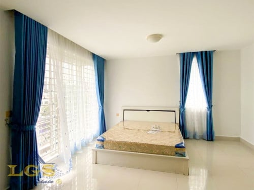 វីឡាភ្លោះ​ សម្រាប់ជួល |Twin Villa For Rent