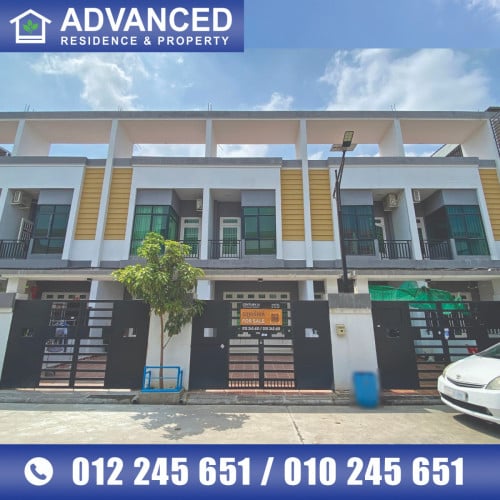 🏘 វីឡាកូនកាត់ (LA) ក្នុងបុរី រំចេក ត្រូវការលក់បន្ទាន់ខ្លាំង