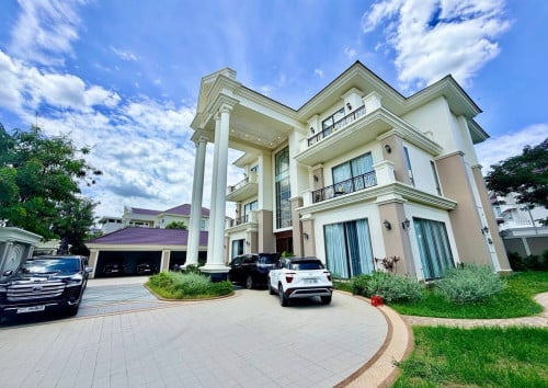 🏛️ King Majestic Villa For Saleផ្ផ្ម្ល្ប៉េងហួតបឹងស្នោរ | Borey Peng Huoth Boeung