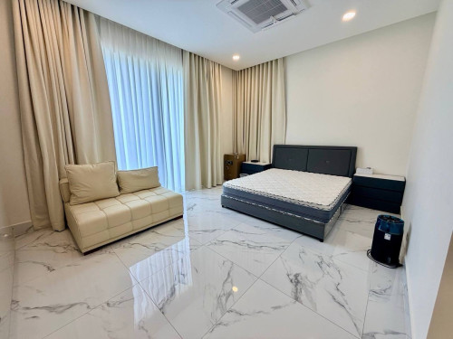 🏛️ King Majestic Villa For Saleផ្ផ្ម្ល្ប៉េង​ហួត​បឹង​ស្នោរ​ | Borey Peng Huoth Boeung
