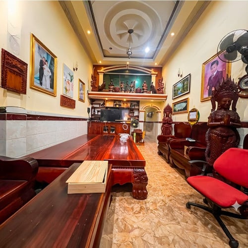 🏠 ផ្ទះលក់បន្ទាន់ តម្លៃល្អ (ជិតផ្សារសាមហាន ទួលសង្កែ)