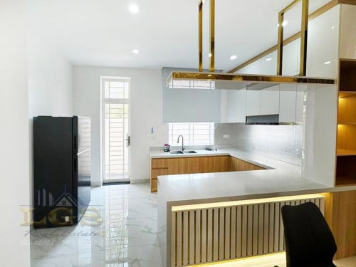 🏠វីឡាព្រីន សម្រាប់ជួល |  Prince Villa For Rent 📍ទីតាំងនៅ​បុរី ML Tiara សង្កាត់ កំពង់សំណាញ់.