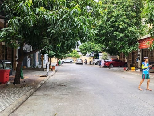 🏡 ផ្ទះលក់ បុរីពិភពថ្មី ចំការដូង+ តម្លៃលក់ : $85,000 (ចរចារ)+ ទំហំ : 4.1m x 16m
