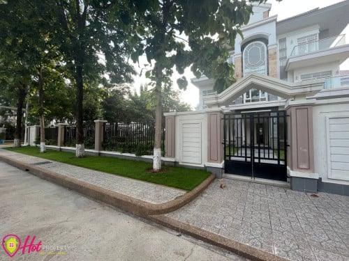 🏡 King Villa for Rent at Borey Peng Hout 60M