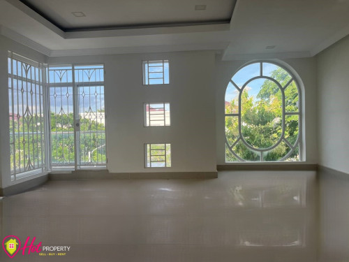 🏡 King Villa for Rent at Borey Peng Hout 60M