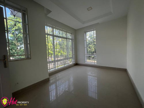 🏡 King Villa for Rent at Borey Peng Hout 60M