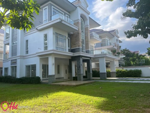 🏡 King Villa for Rent at Borey Peng Hout 60M