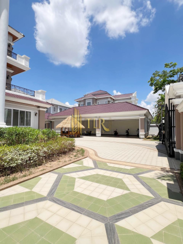 🏡 Villa King for Rent