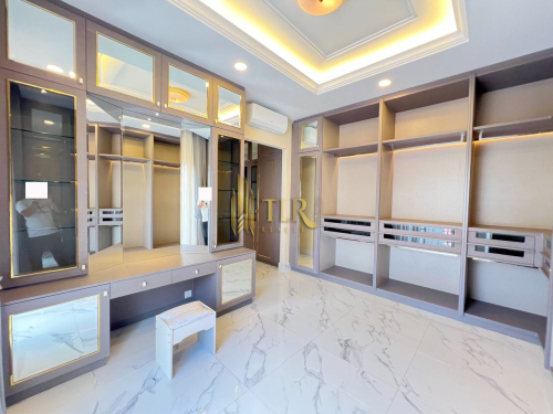 🏡 Villa King for Rent