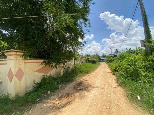 🏦House Available for Urgent Sale at a Special Price (Negotiable).