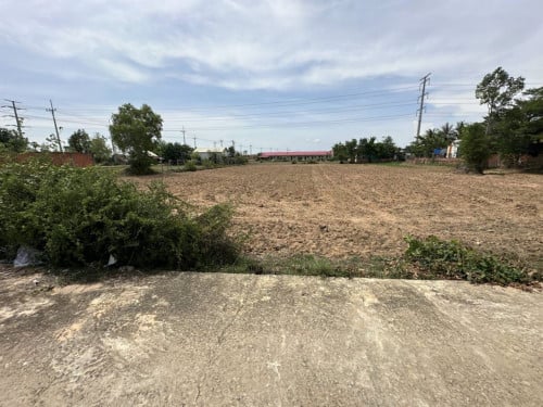 ๐ฆLand Available for Urgent Sale at a Special Price (Negotiable).