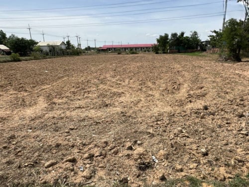 ๐ฆLand Available for Urgent Sale at a Special Price (Negotiable).