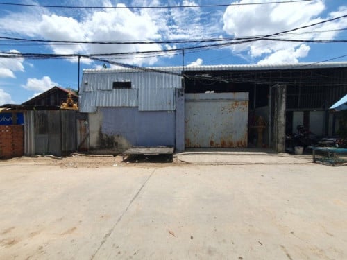 🏦Warehouse Available for Urgent Sale at a Special Price (Negotiable).