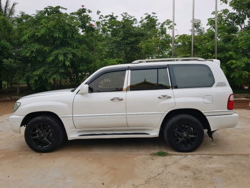 🚘ឡានលក់ Lexus LX 470  ឆ្នាំ 99 ពណ៌ ស ស៊ីន ឡានស្អាត អត់បុក អត់ប៉ះ អត់កាត់ត អត់ស្ងោរប្ដូរពណ៌