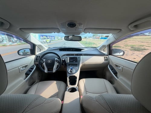 🚘Prius 2011 Option5 full Advance Technology ✅ម្ចាស់ដើម ក្នុងលឿង Auto parking