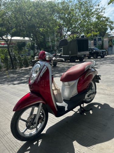 011មានពន្ធលក់570$+មួក