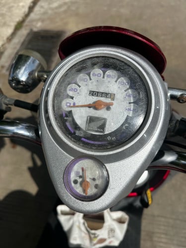 011មានពន្ធលក់570$+មួក