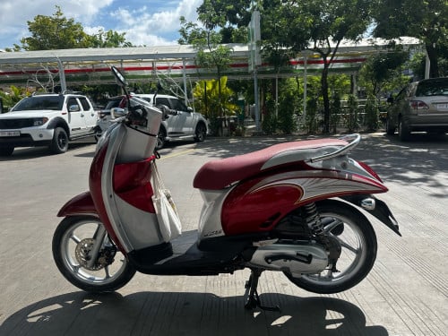 011មានពន្ធលក់570$+មួក