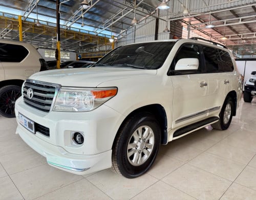 2012 Land Cruiser V6 សាំង អារ៉ាប់(full) ថ្នាំសុីនមួយជុំ