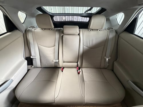2013 Toyota Prius គ្មានប្រវត្តិបុកប៉ះ,លំដាប់មេឡាន,Autocheckពិន្ទុពេញកប់,ខាងក្នុងលឿង