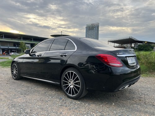 2015 C300 AMG 4Matic