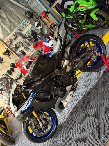 2017 yamaha  R1m  Full tax
