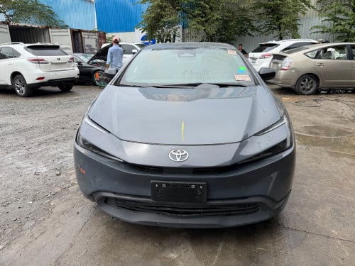2023 TOYOTA PRIUS LE ( ឡានមូល )