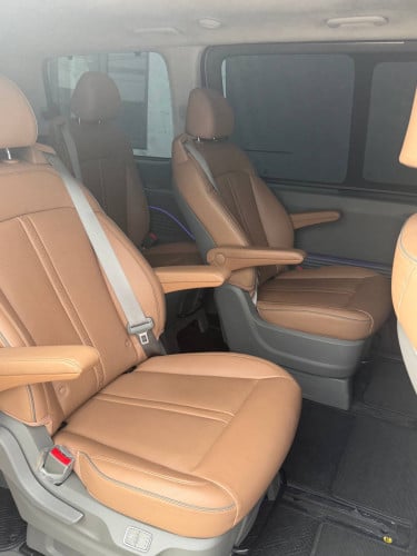 2025 Staria 9seat vip