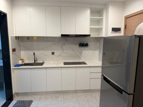 22nd floor condo for rent