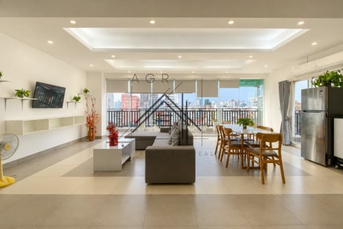 3 Bedroom Duplex Apartment For Rent in BKK3