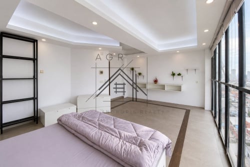 3 Bedroom Duplex Apartment For Rent in BKK3