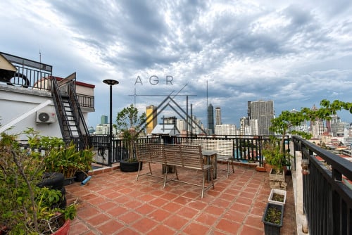 3 Bedroom Duplex Apartment For Rent in BKK3