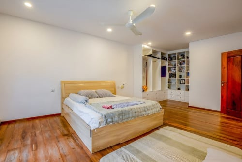 3-Bedroom Renovated Apt- Duan Penh Area