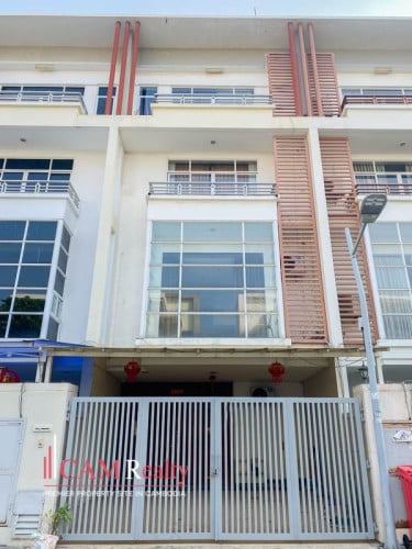 4 BR Link Villa For Rent In Borey Elite Town