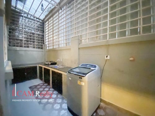4 BR Link Villa For Rent In Borey Elite Town