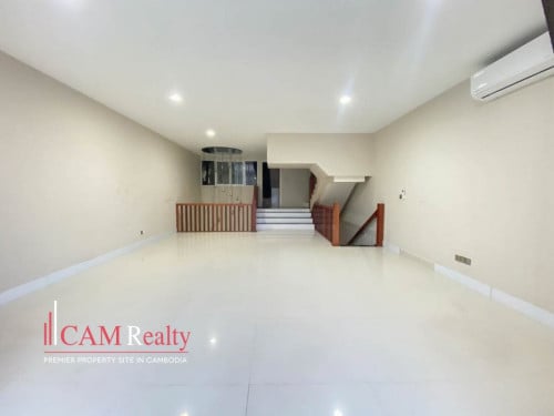 4 BR Link Villa For Rent In Borey Elite Town
