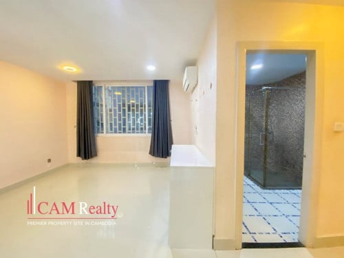 4 BR Link Villa For Rent In Borey Elite Town